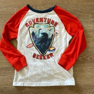 Adventure seeker! Boys long sleeve graphic tee, size 6 365 kids